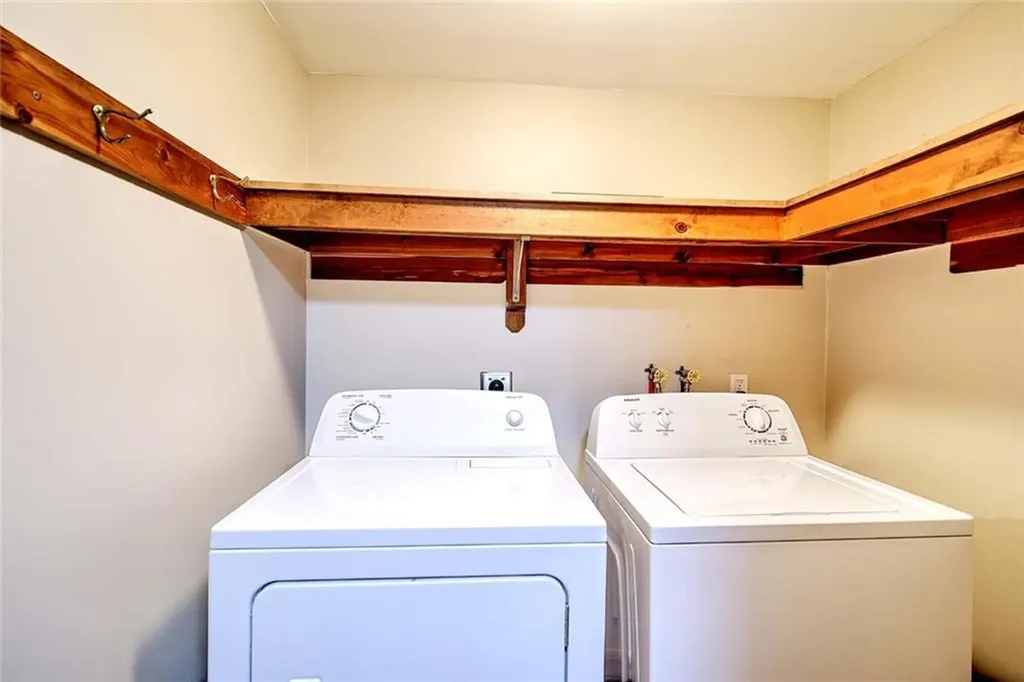 470 Cole Avenue Providence RI 02906