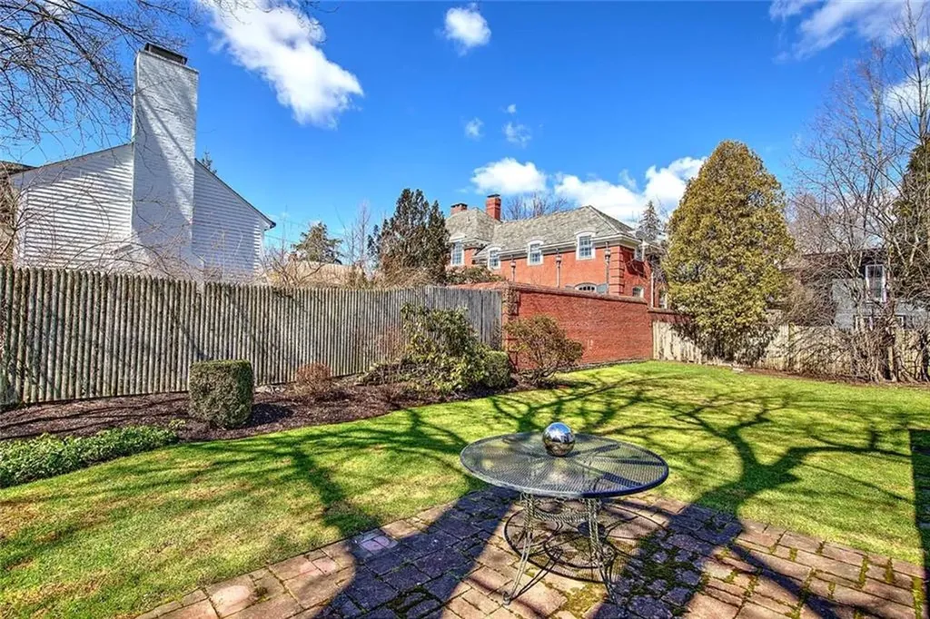 470 Cole Avenue Providence RI 02906