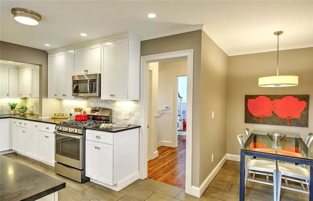 470 Cole Avenue Providence RI 02906