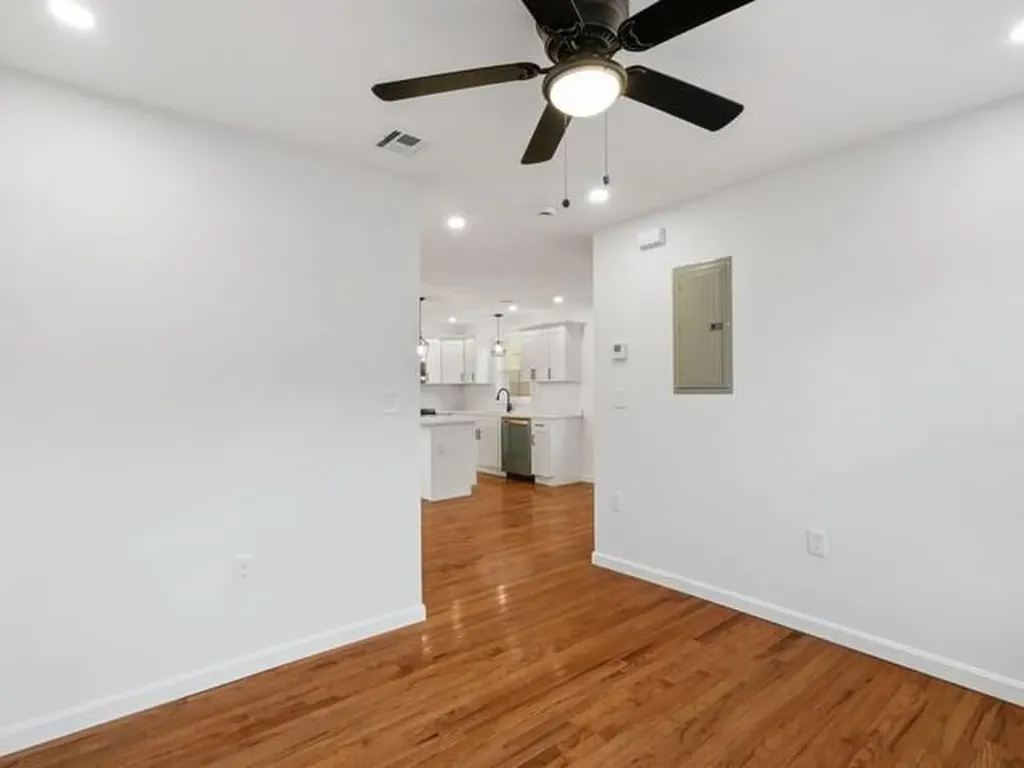 24 Saint James Street Providence RI 02907