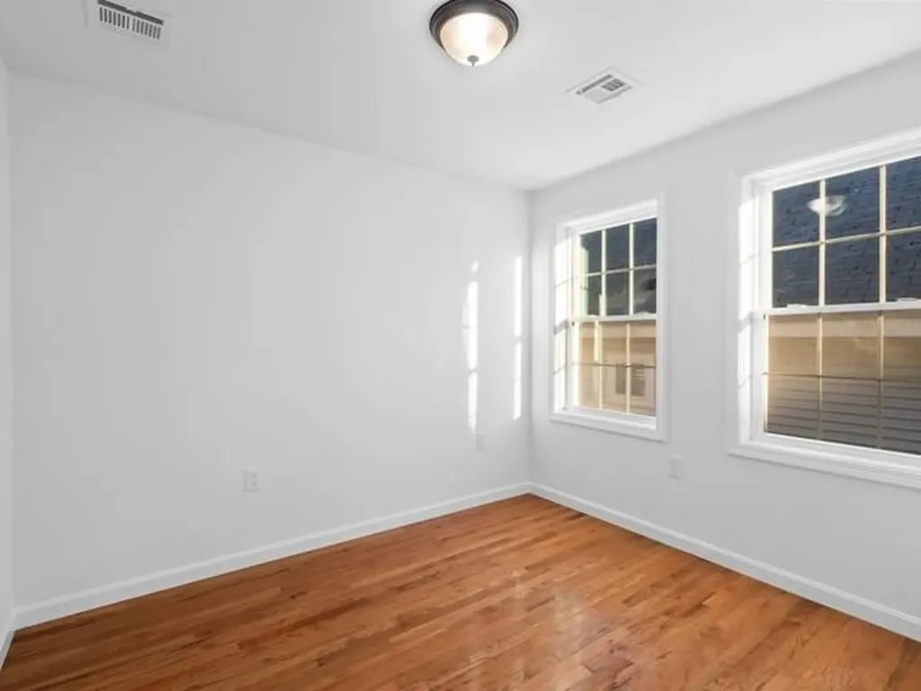 24 Saint James Street Providence RI 02907