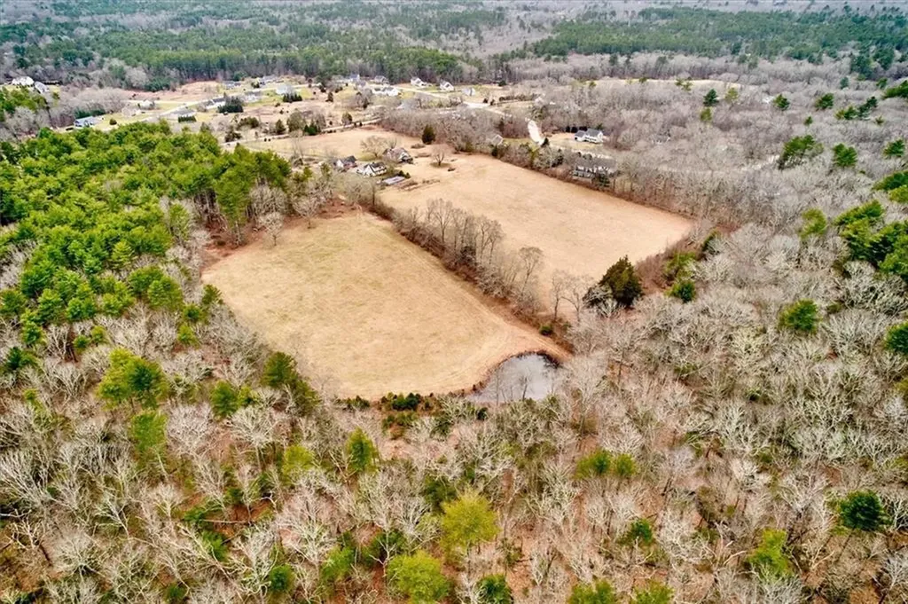 58 Dye Hill Road Hopkinton RI 02832