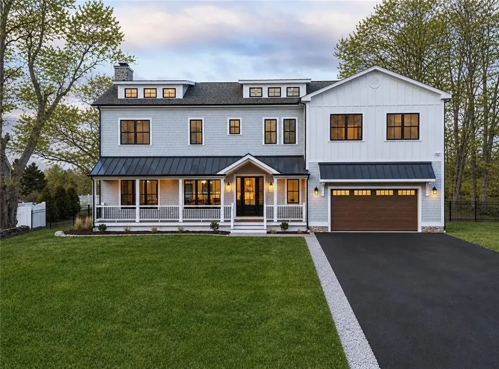 980 Green End Avenue Middletown RI 02842