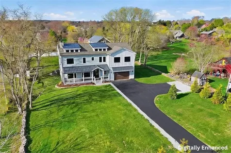 980 Green End Avenue Middletown RI 02842