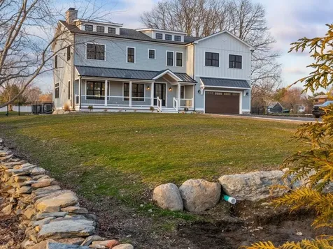980 Green End Avenue Middletown RI 02842