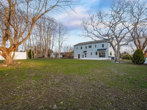 980 Green End Avenue Middletown RI 02842