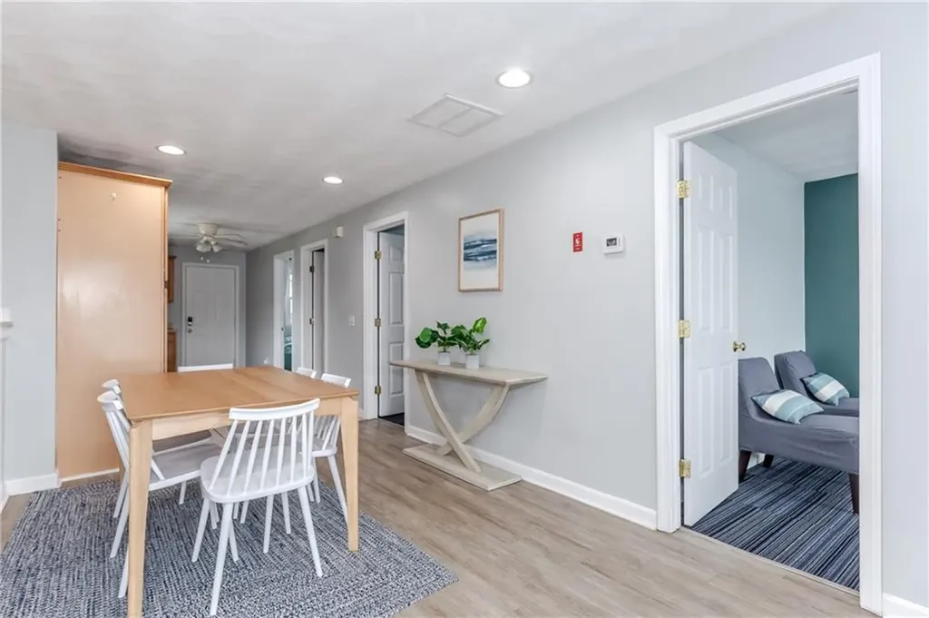 422 Lake Shore Drive Warwick RI 02889