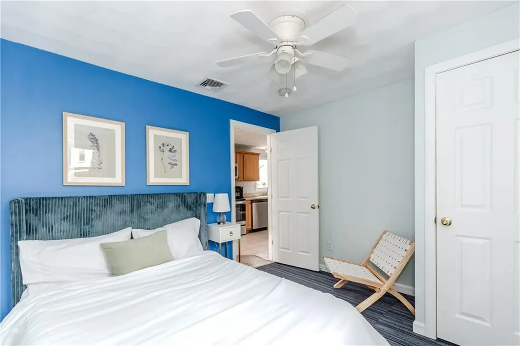 422 Lake Shore Drive Warwick RI 02889