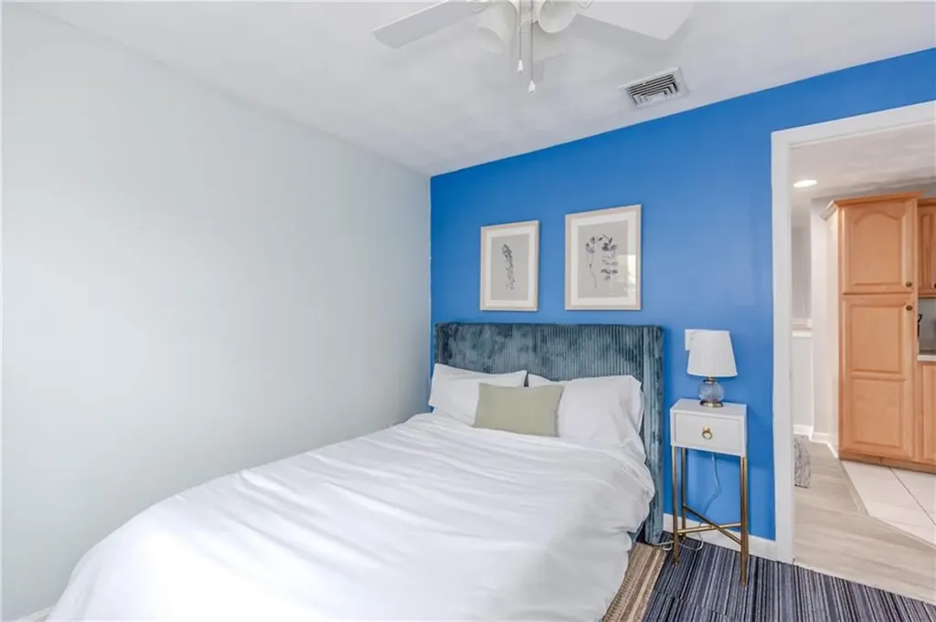 422 Lake Shore Drive Warwick RI 02889