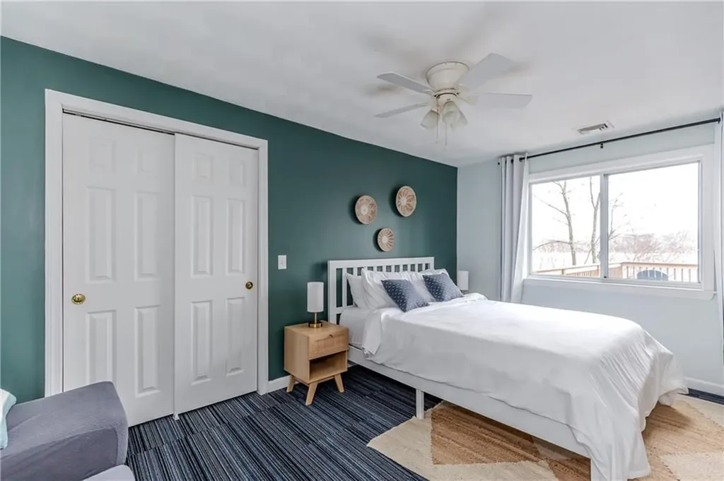 422 Lake Shore Drive Warwick RI 02889