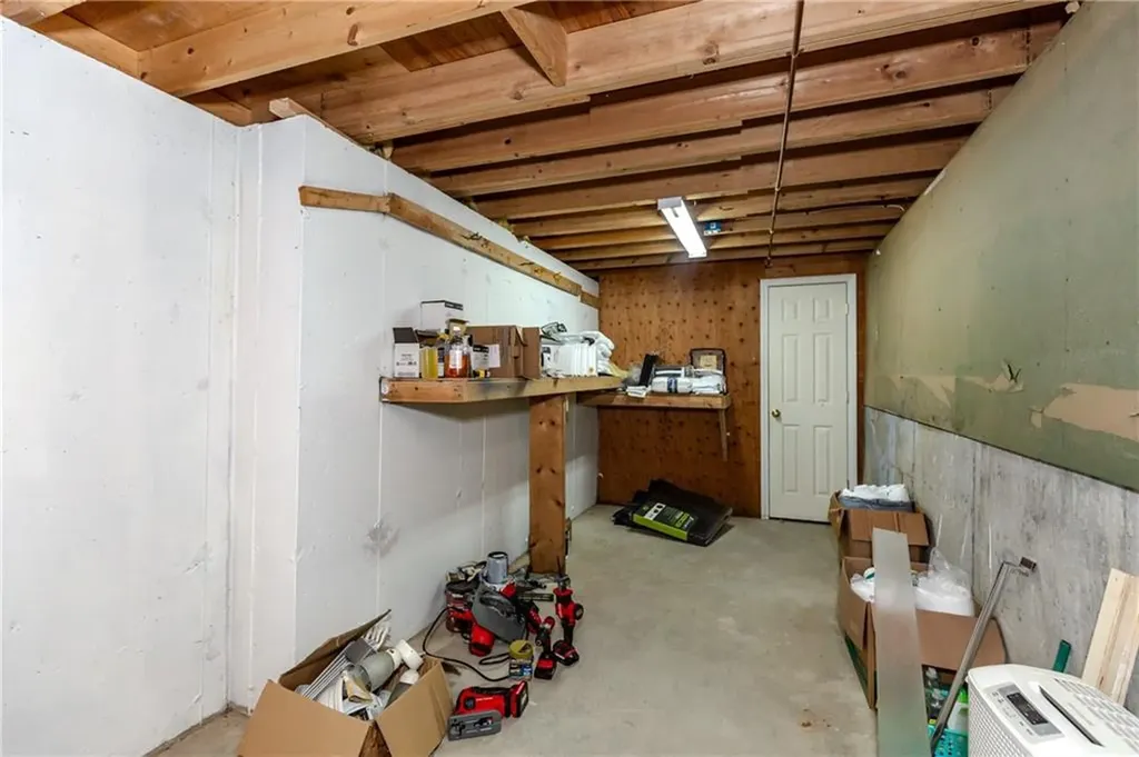 422 Lake Shore Drive Warwick RI 02889
