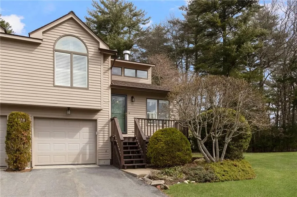 115 Cardinal Drive North Kingstown RI 02852