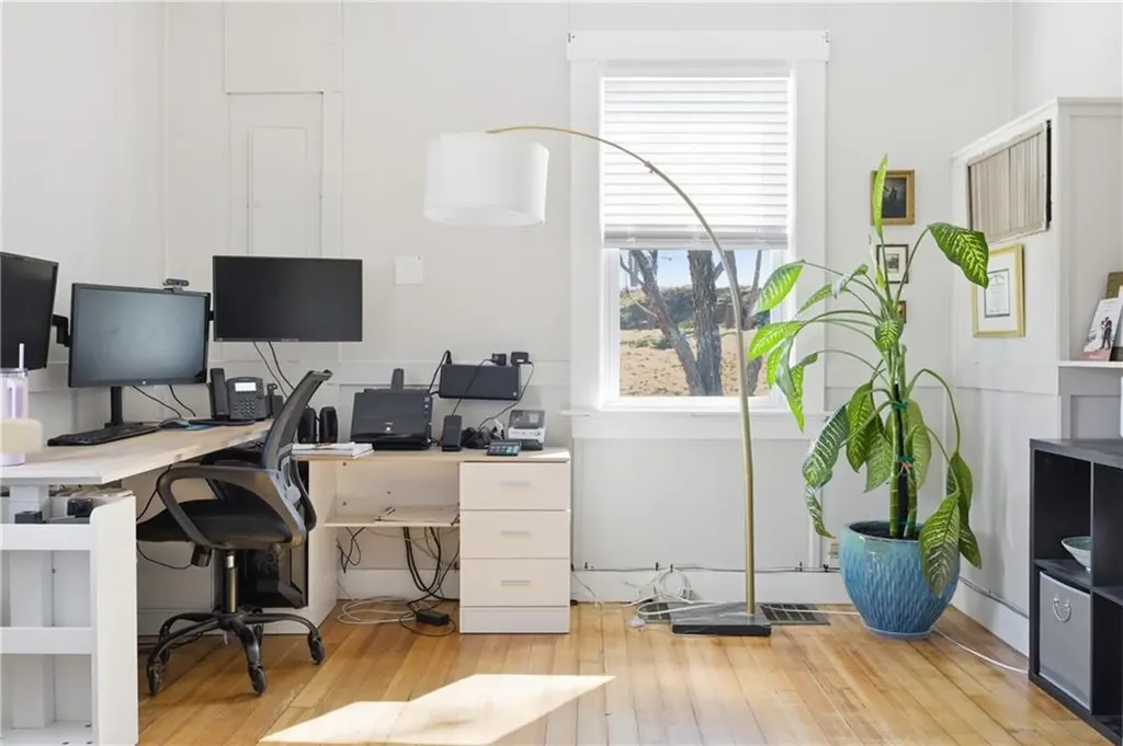 35 Dyer Street Portsmouth RI 02871