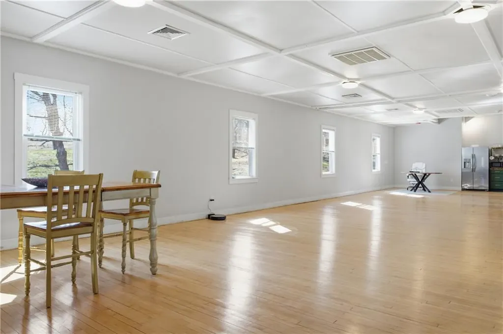35 Dyer Street Portsmouth RI 02871