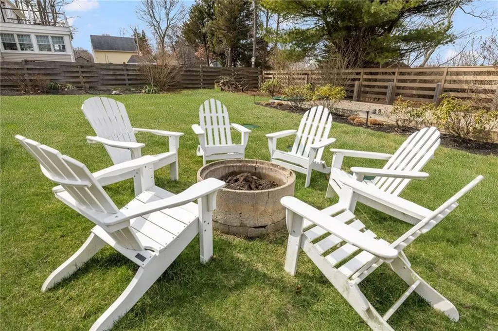 13 Starboard Avenue Jamestown RI 02835