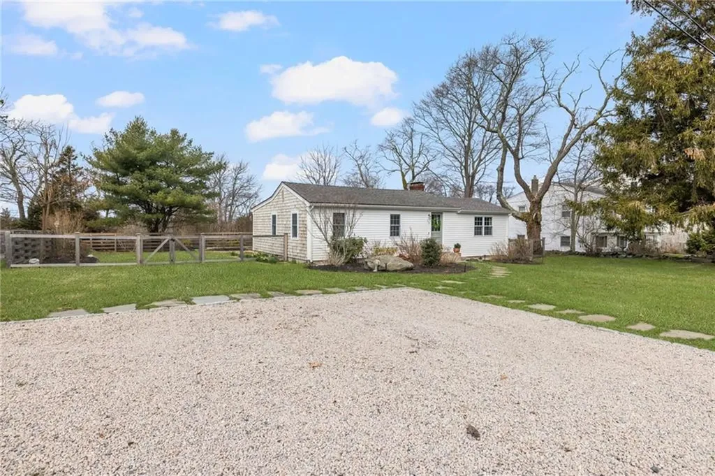 13 Starboard Avenue Jamestown RI 02835