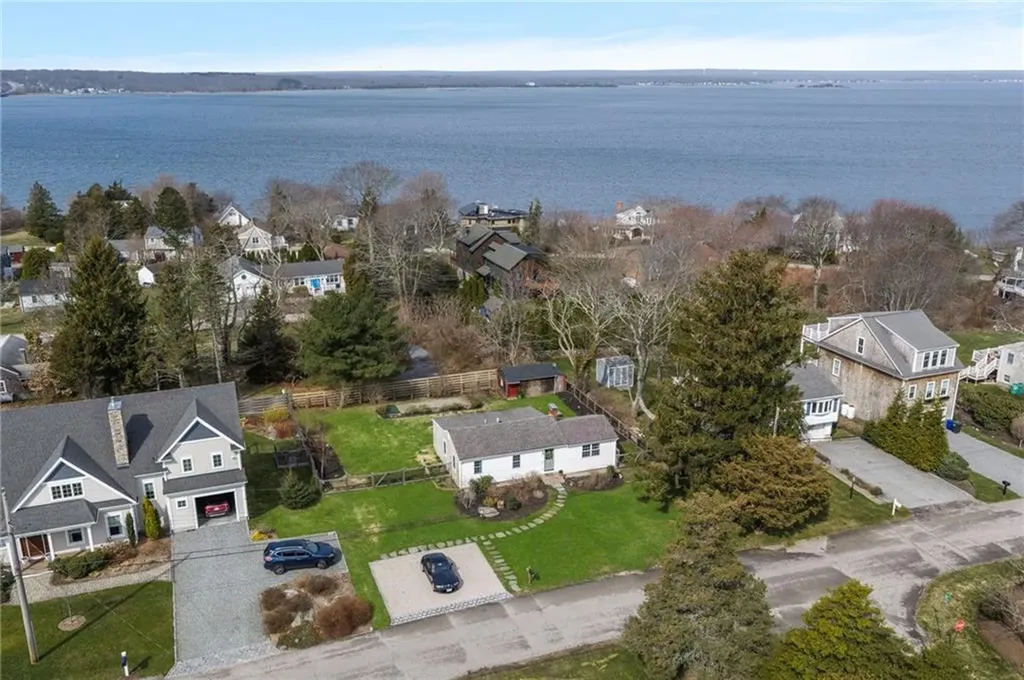 13 Starboard Avenue Jamestown RI 02835