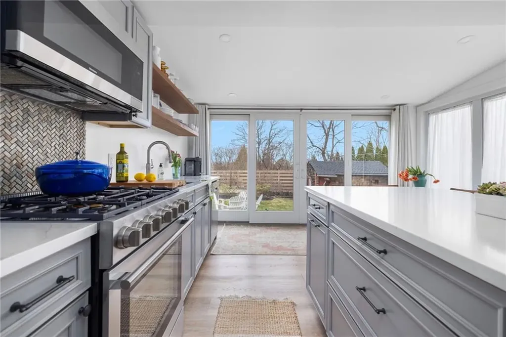 13 Starboard Avenue Jamestown RI 02835