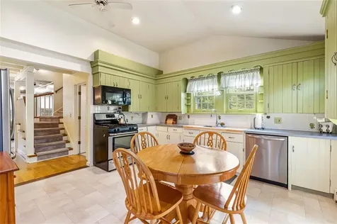 228 Rodman Street South Kingstown RI 02879