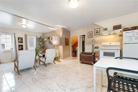 518 Lonsdale Avenue Pawtucket RI 02863