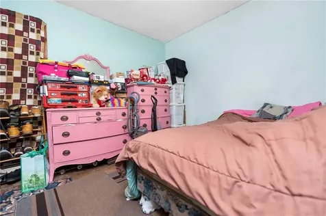 518 Lonsdale Avenue Pawtucket RI 02863