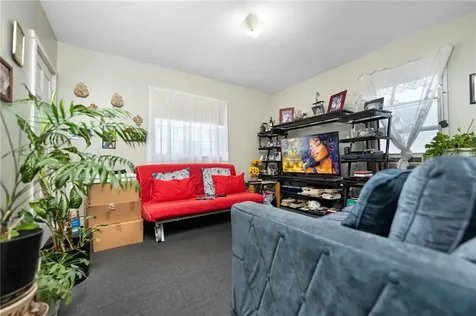 518 Lonsdale Avenue Pawtucket RI 02863