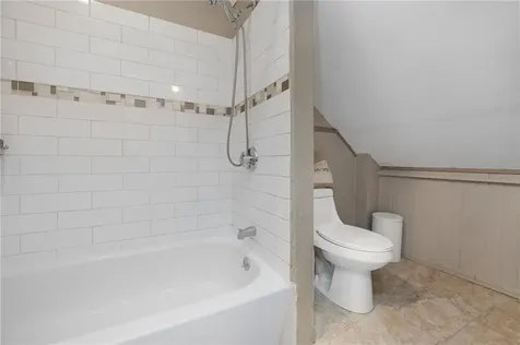 518 Lonsdale Avenue Pawtucket RI 02863