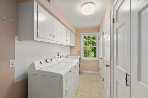145 East Hill Drive Cranston RI 02920
