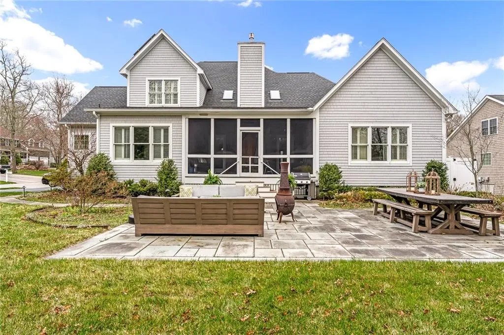 3 Jessica Lane Narragansett RI 02882
