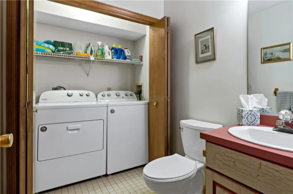 50 South Bay Drive Narragansett RI 02882