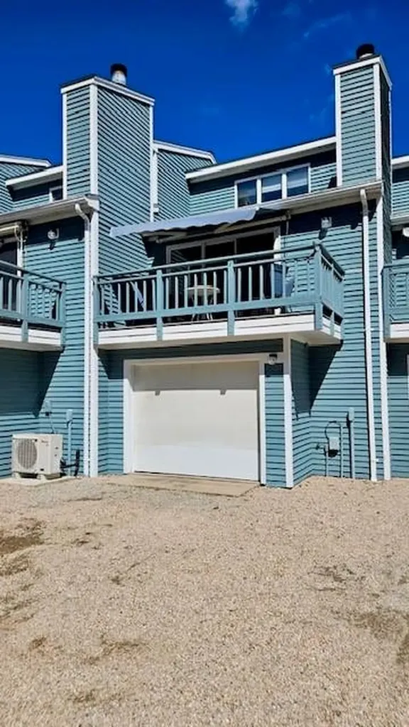 50 South Bay Drive Narragansett RI 02882