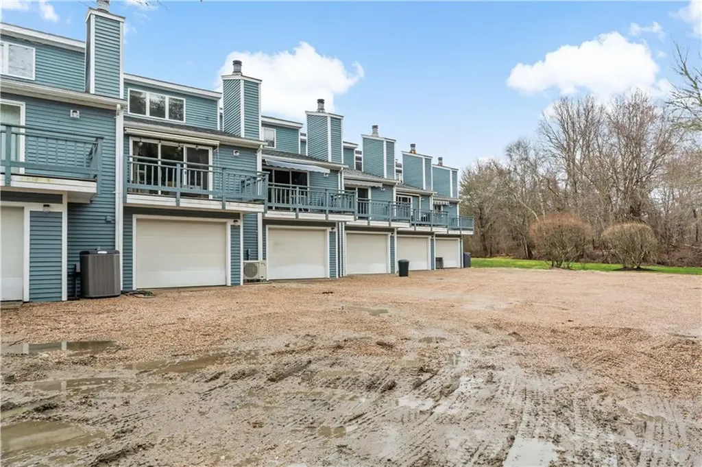 50 South Bay Drive Narragansett RI 02882