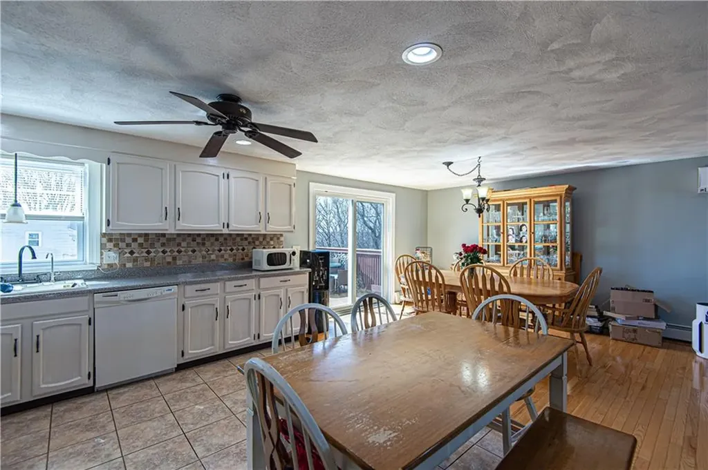 58 Schofield Street West Warwick RI 02893