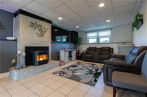 58 Schofield Street West Warwick RI 02893