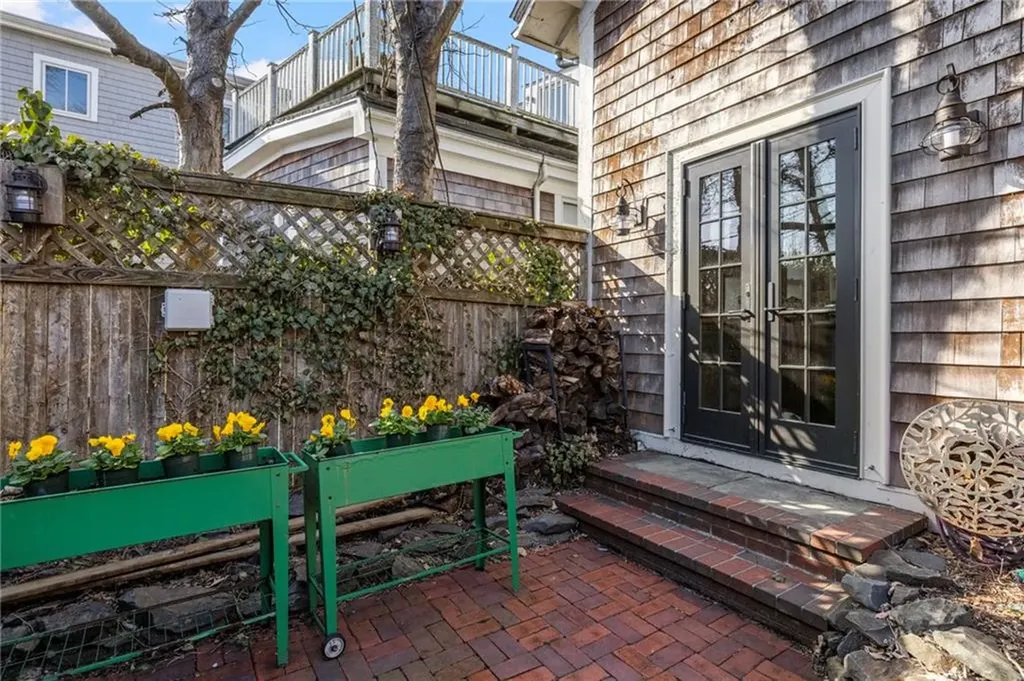 51 William Street Newport RI 02840