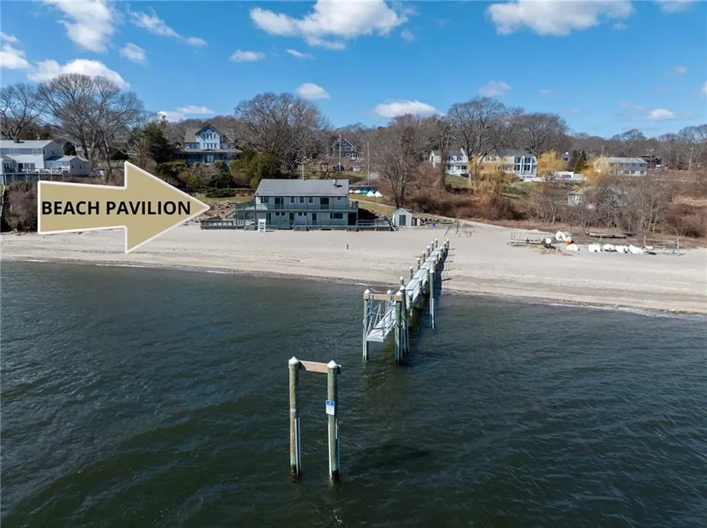 40 Fleetwood Drive North Kingstown RI 02874