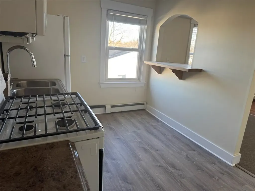 38 40 Freebody Street Newport RI 02840