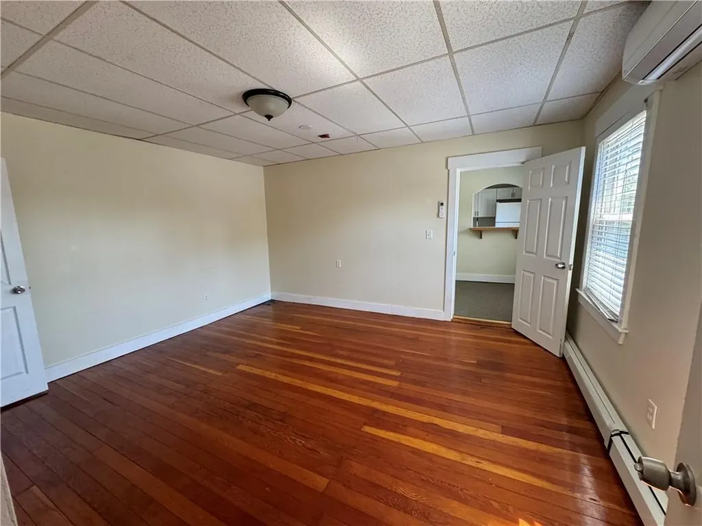38 40 Freebody Street Newport RI 02840