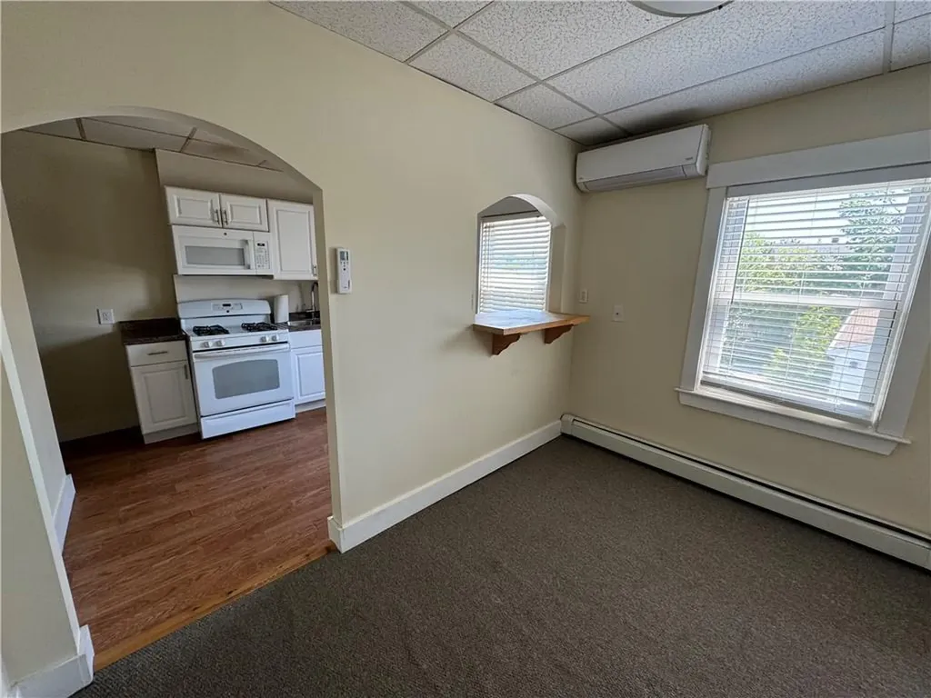 38 40 Freebody Street Newport RI 02840