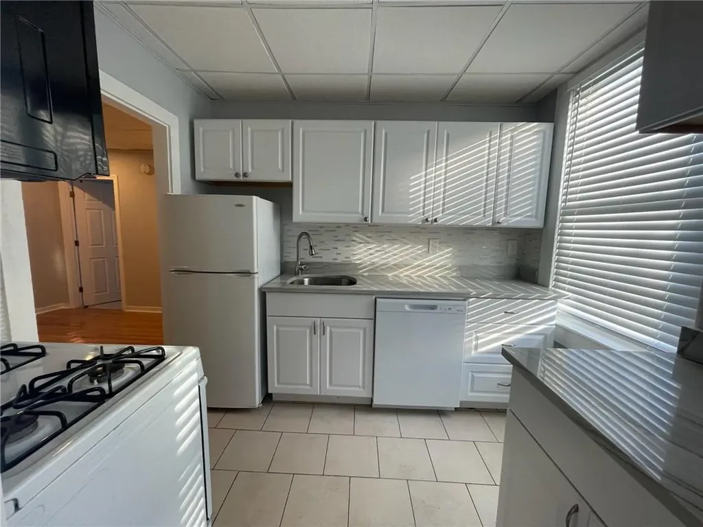 38 40 Freebody Street Newport RI 02840