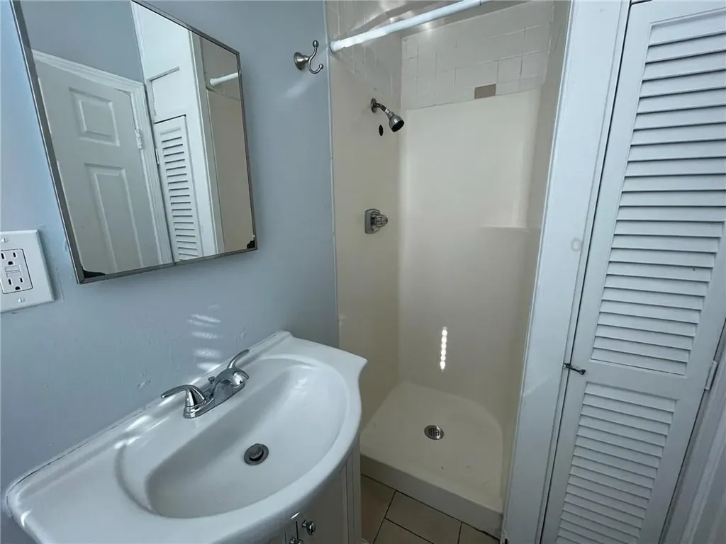 38 40 Freebody Street Newport RI 02840