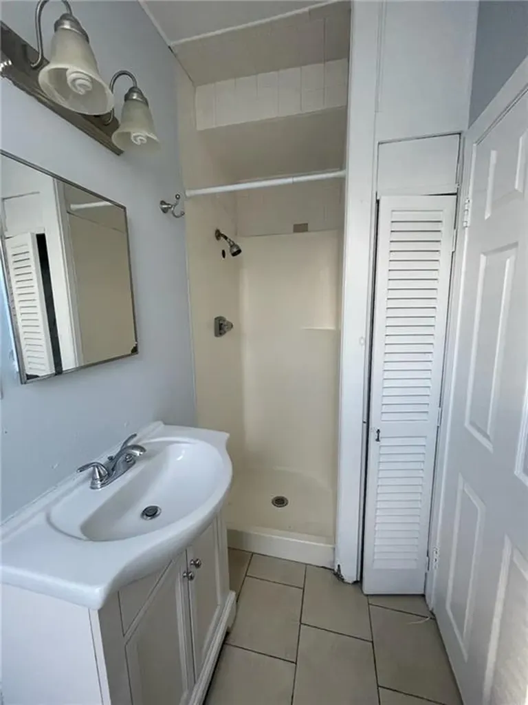 38 40 Freebody Street Newport RI 02840