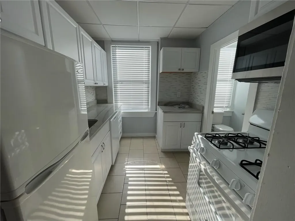 38 40 Freebody Street Newport RI 02840
