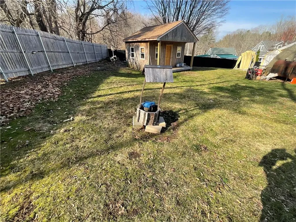 1567 Plainfield Pike Scituate RI 02857
