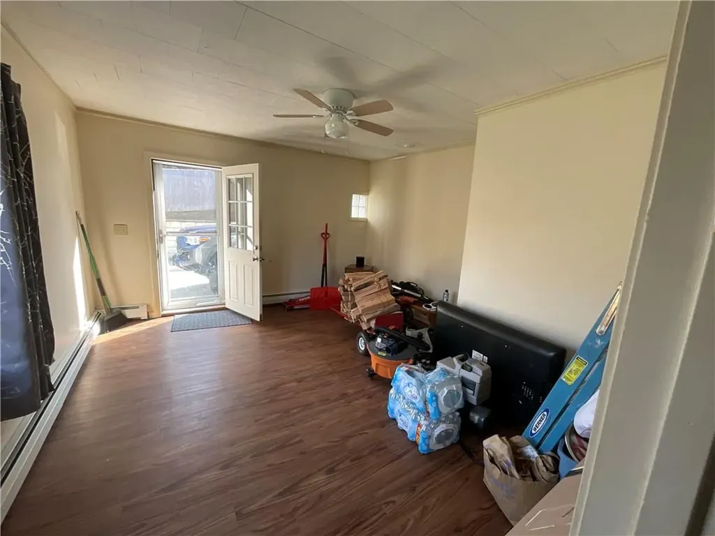 1567 Plainfield Pike Scituate RI 02857