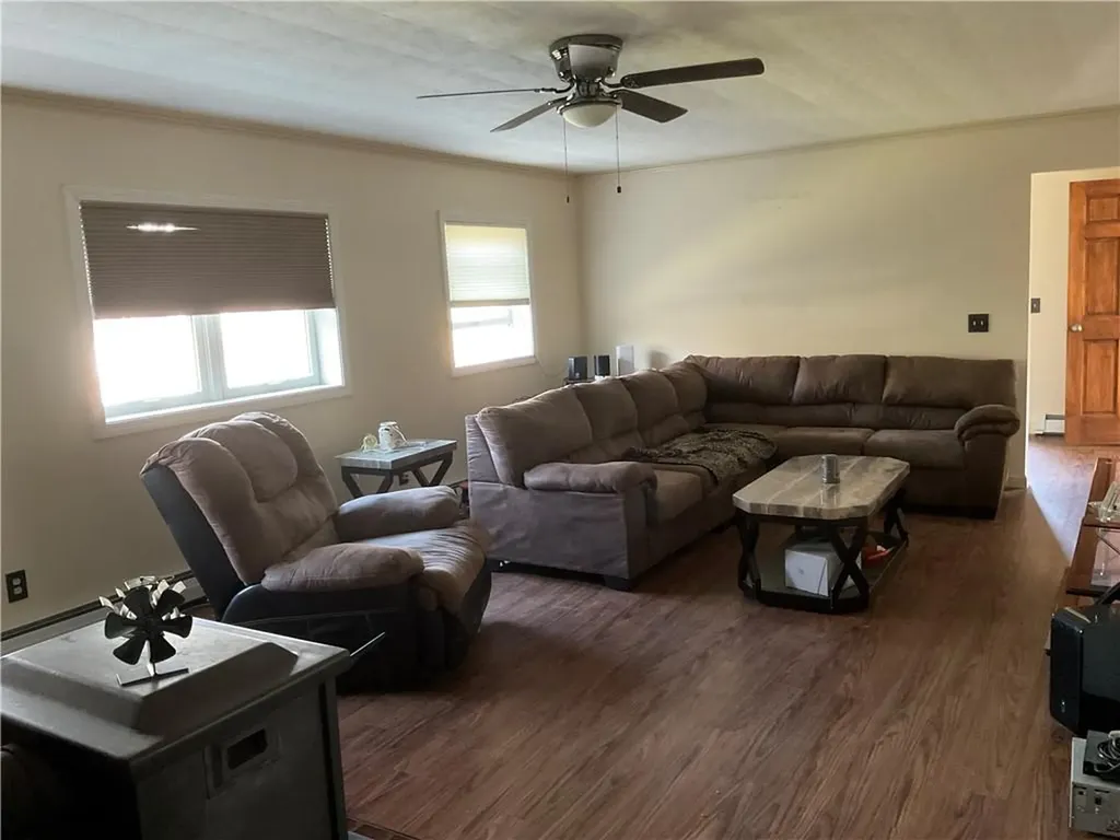 1567 Plainfield Pike Scituate RI 02857