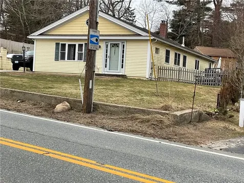 1567 Plainfield Pike Scituate RI 02857