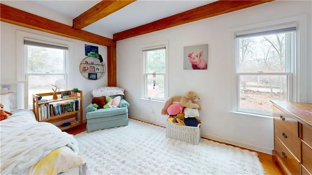 296 Stoney Holllow Road Tiverton RI 02878