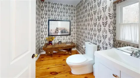 296 Stoney Holllow Road Tiverton RI 02878