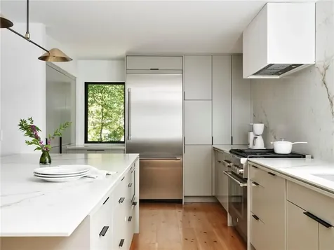 296 Stoney Holllow Road Tiverton RI 02878